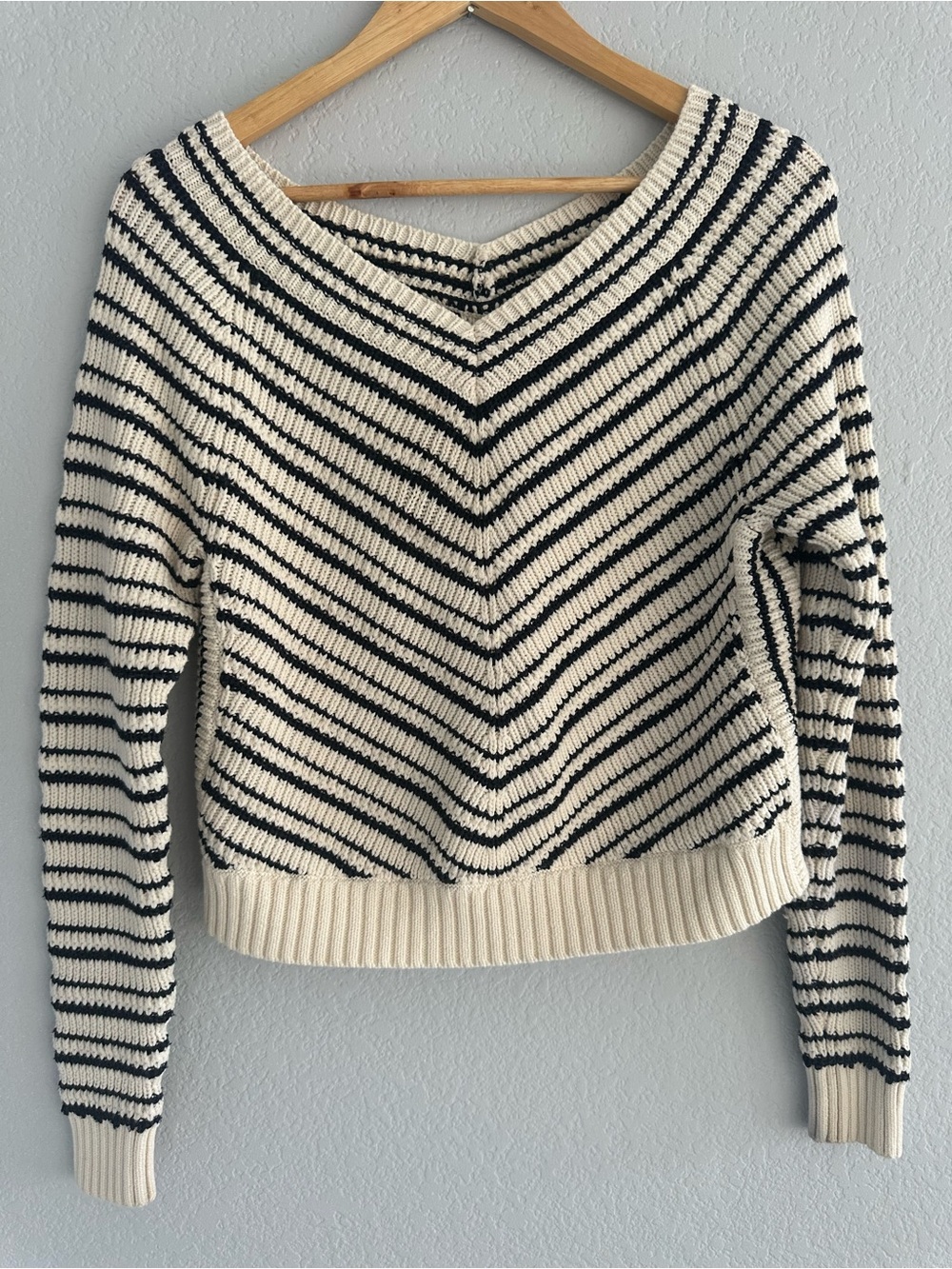 Veronica Beard Kaela Stripe V-Neck Sweater Ivory Navy XS
